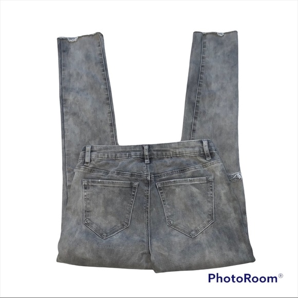 Refuge Distressed Gray Stonewashed Skinny Jeans, Sz 2 - Picture 6 of 10